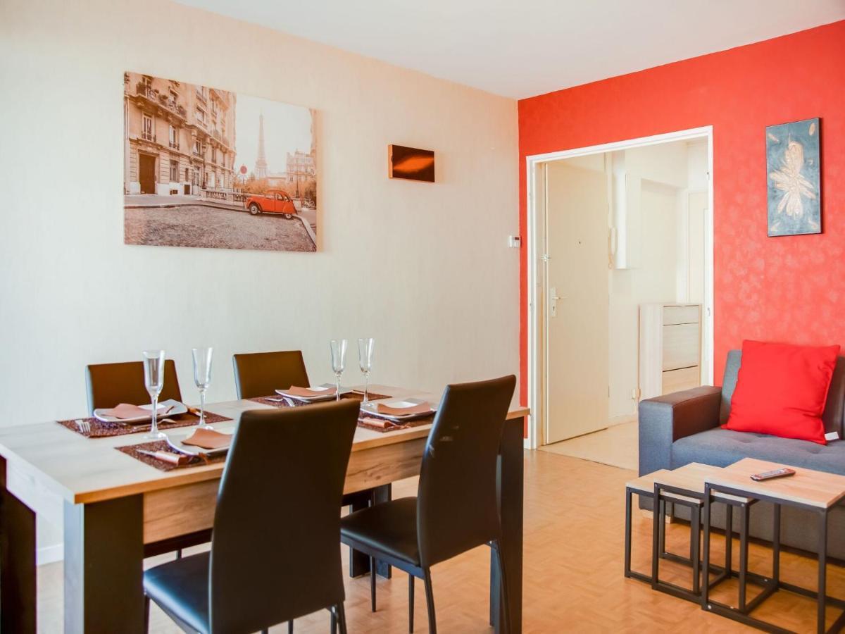 Attractive Apartment In Chaumont With A Balcony Exterior foto